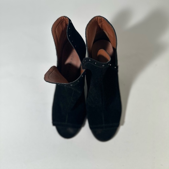 Lucky Brand Black Chunky Heel Ankle Booties - Picture 7 of 10